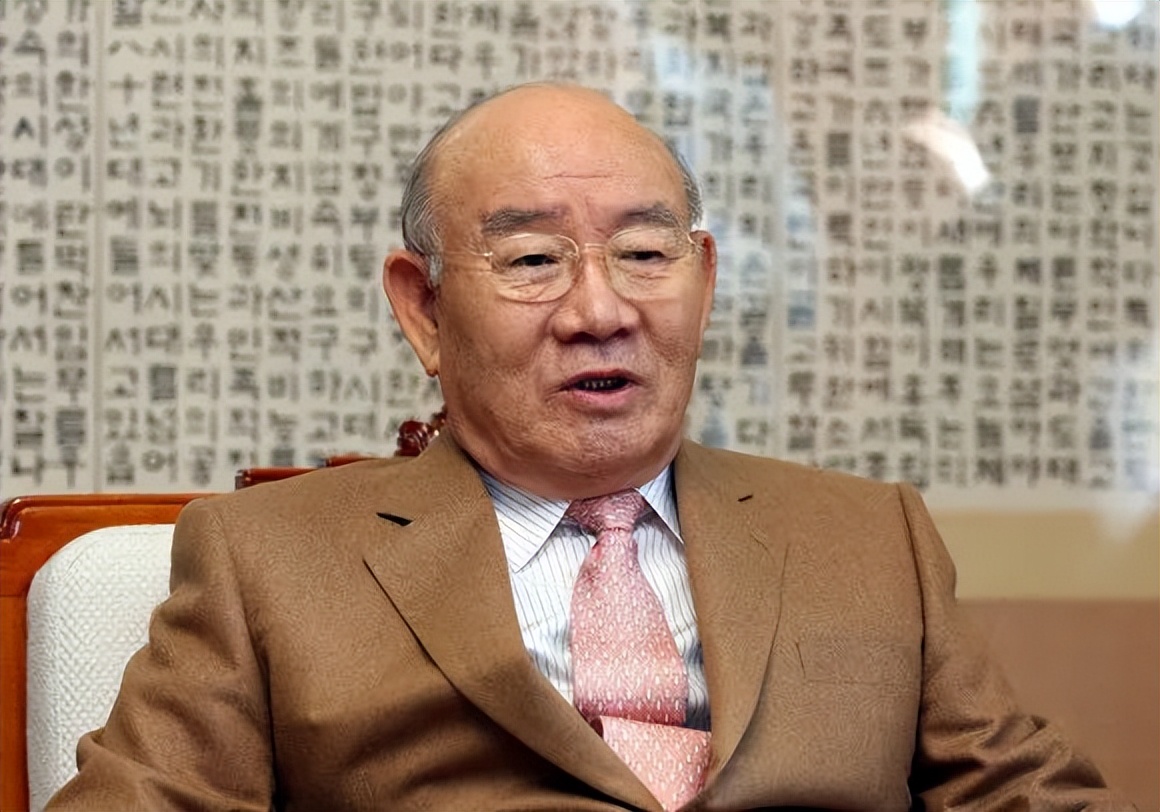 前总统孙子大爆家族“黑料”，直播吸毒……检方出手