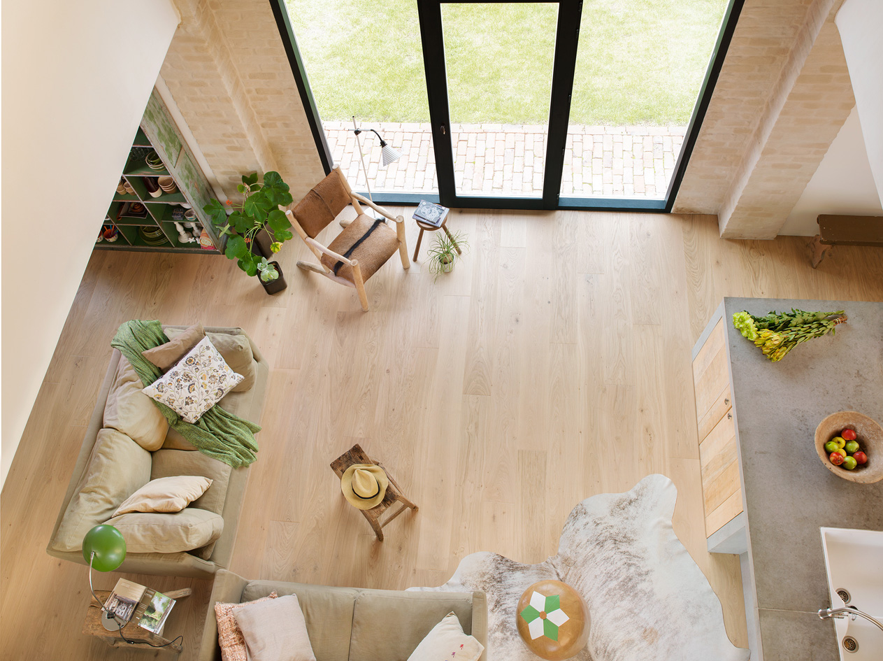 把快乐锁牢，玩闹不留“痕”