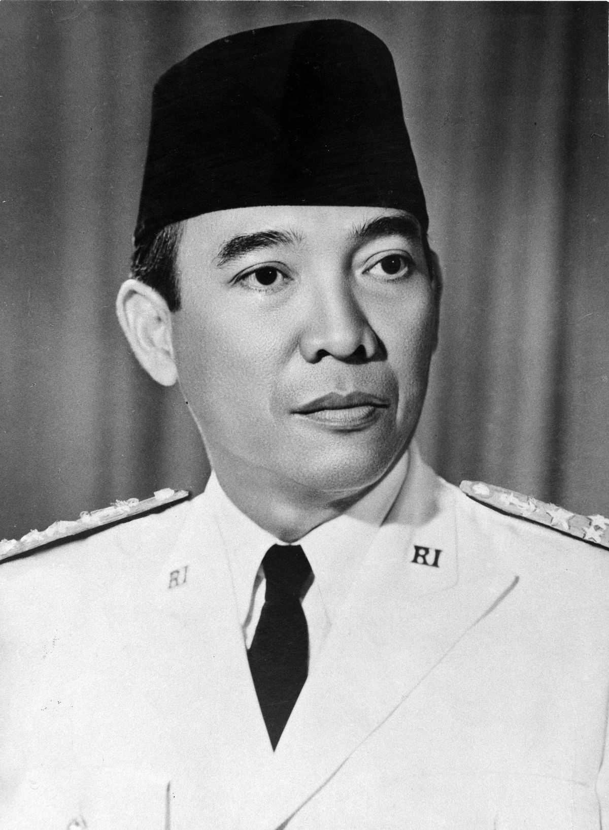 1956年毛主席做出预言：台湾的未来只有两条路，现在看来真的精准