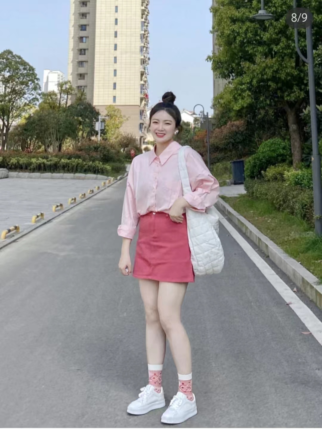 微胖的女生穿什么款式比较好看,微胖女生应该穿什么款式上衣