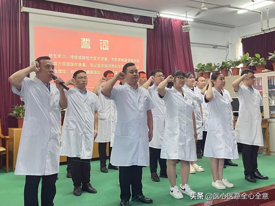 庆祝首届医师节,淄博市举办庆祝护士节活动