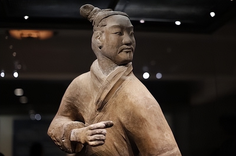 真实历史秦始皇是谁的儿子,历史的秦始皇到底是暴君还是明君