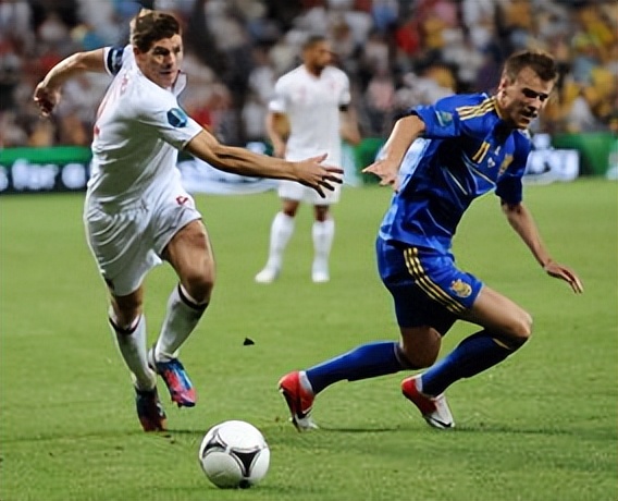 足球日本vs波黑,足球波兰vs乌克兰预测