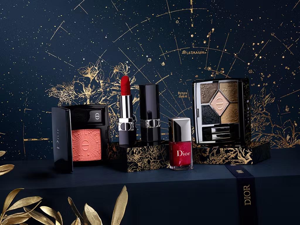 又一奢侈品巨头发力美妆,美妆手袋