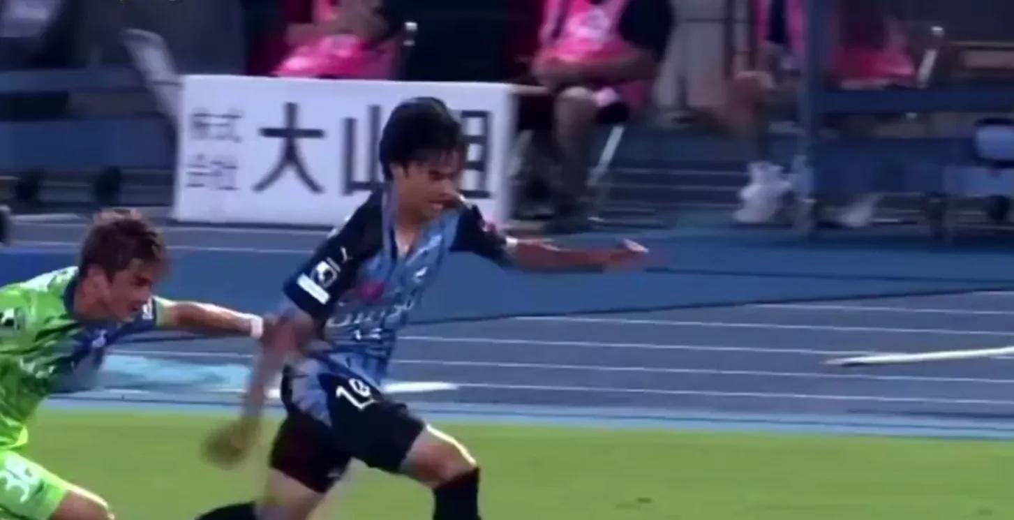 过掉范迪克的球员,过阿诺德的日本球员