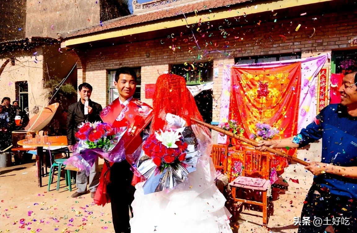 我，被出轨父亲抛弃，靠野路子翻身，一年赚了一个亿！