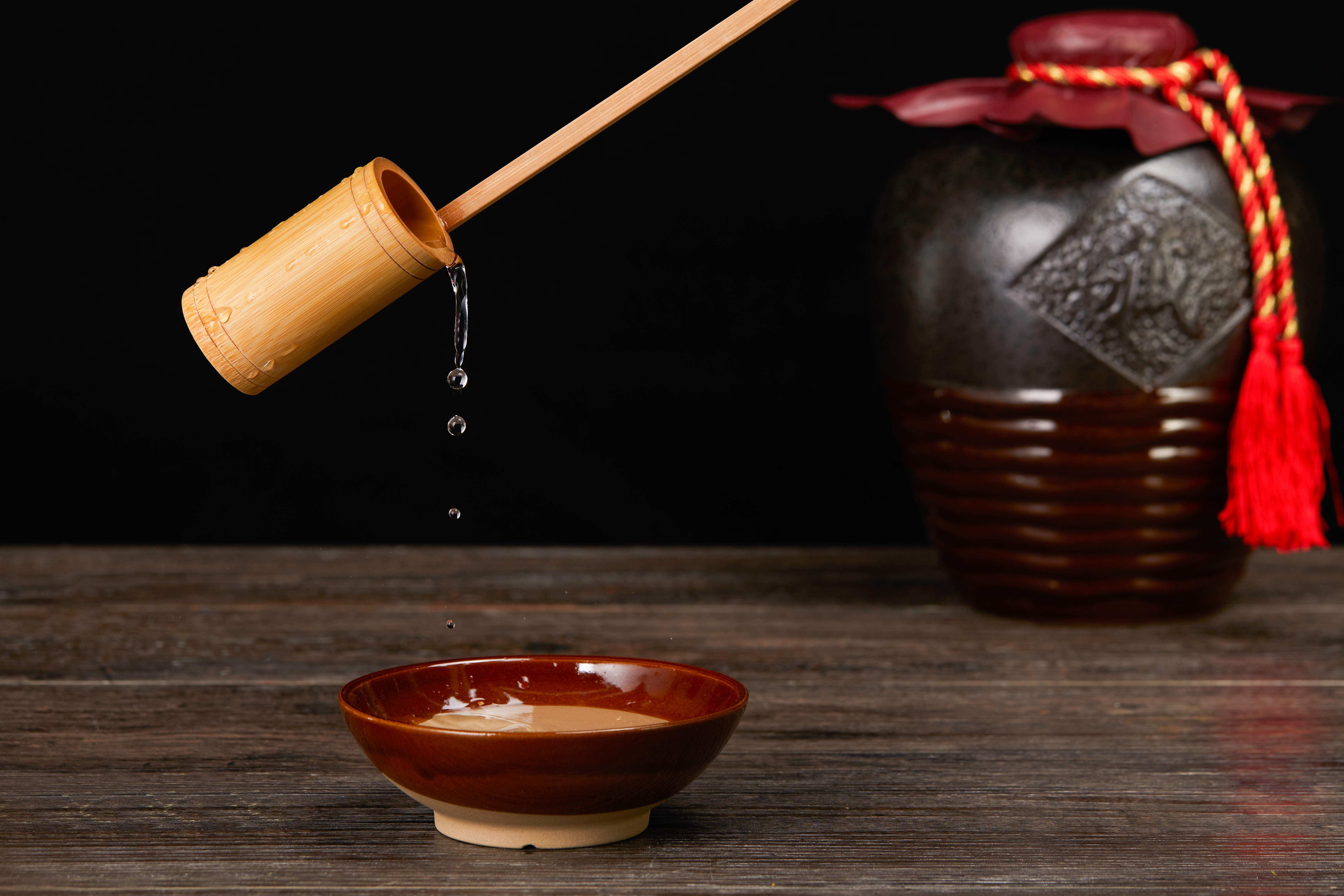 做白酒代理需要先了解什么,白酒代理对比啤酒代理哪个好