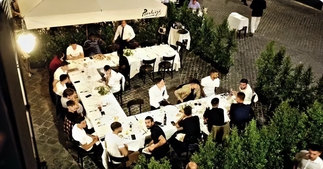 “伟意左”是左脚还是右脚，穆里尼奥开始新尝试，期待欧会杯决赛