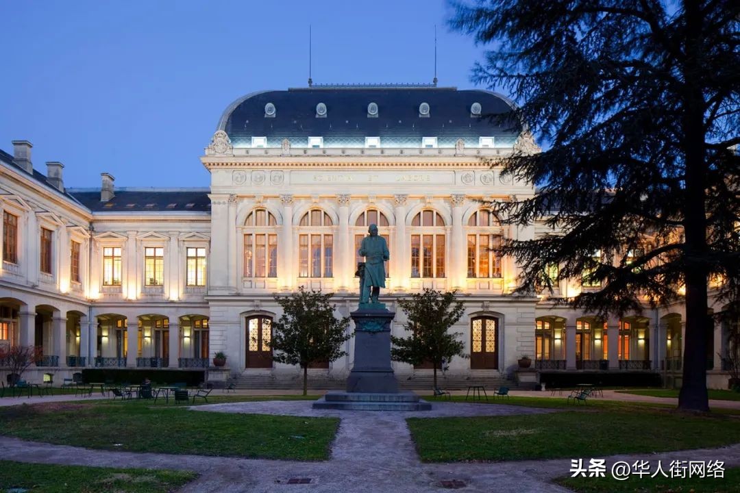 盘点法国最美的十个大学校区！在宫殿里上课是什么体验？