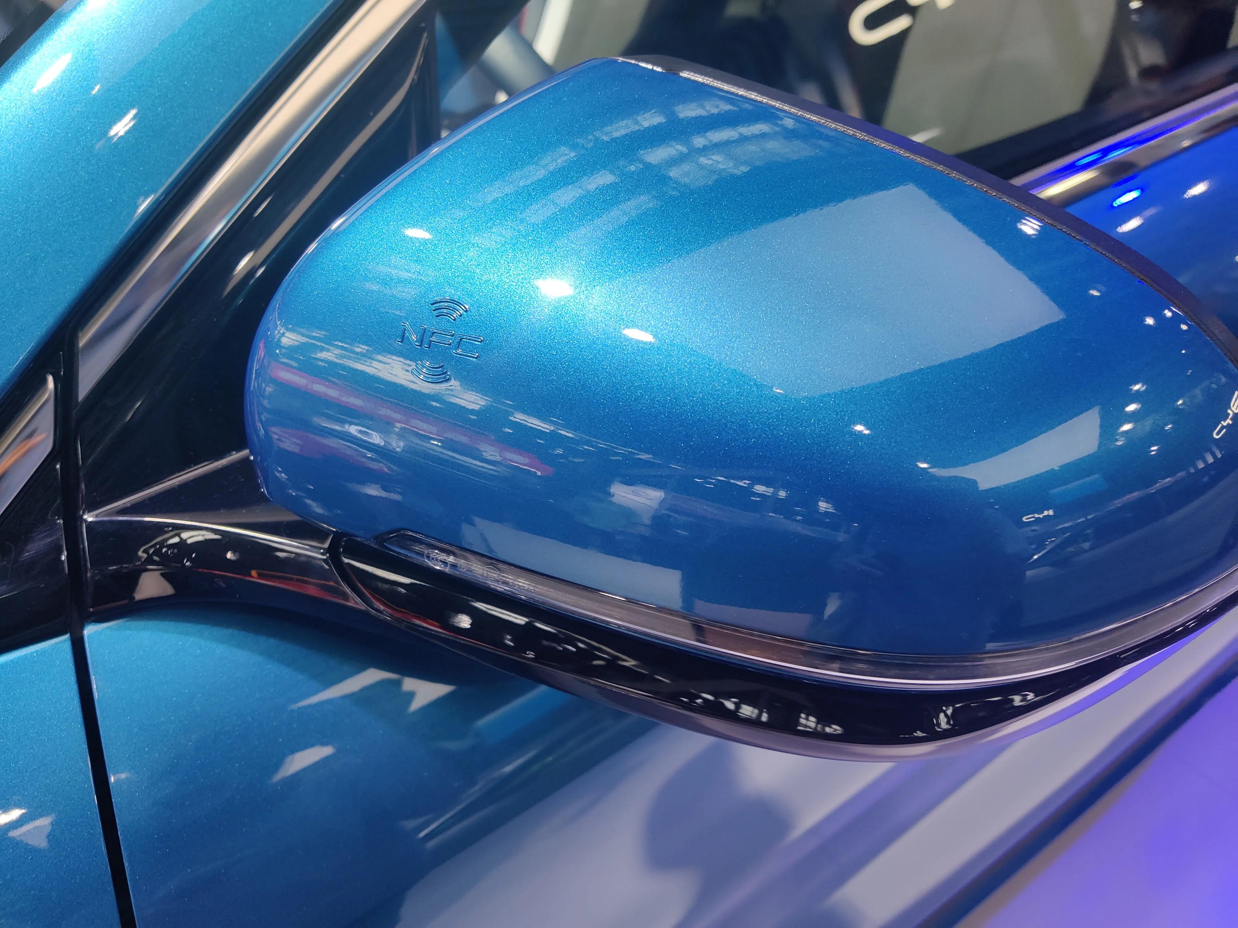 探店打卡比亚迪元PLUS