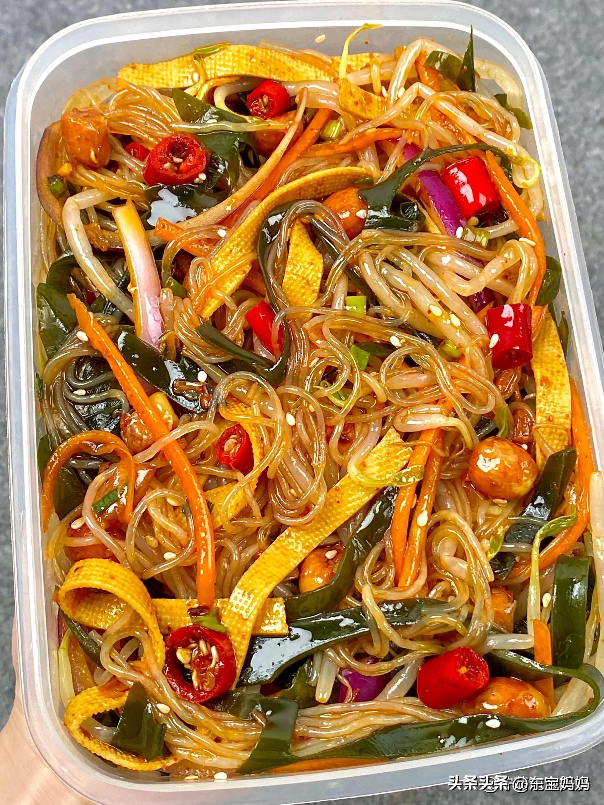 女性常吃4种食物排毒养颜抗衰老,女性吃什么食物排毒养颜