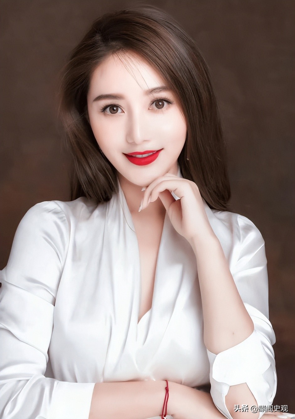 黄晓明又和绯闻女友同框了,黄晓明和前女友合照