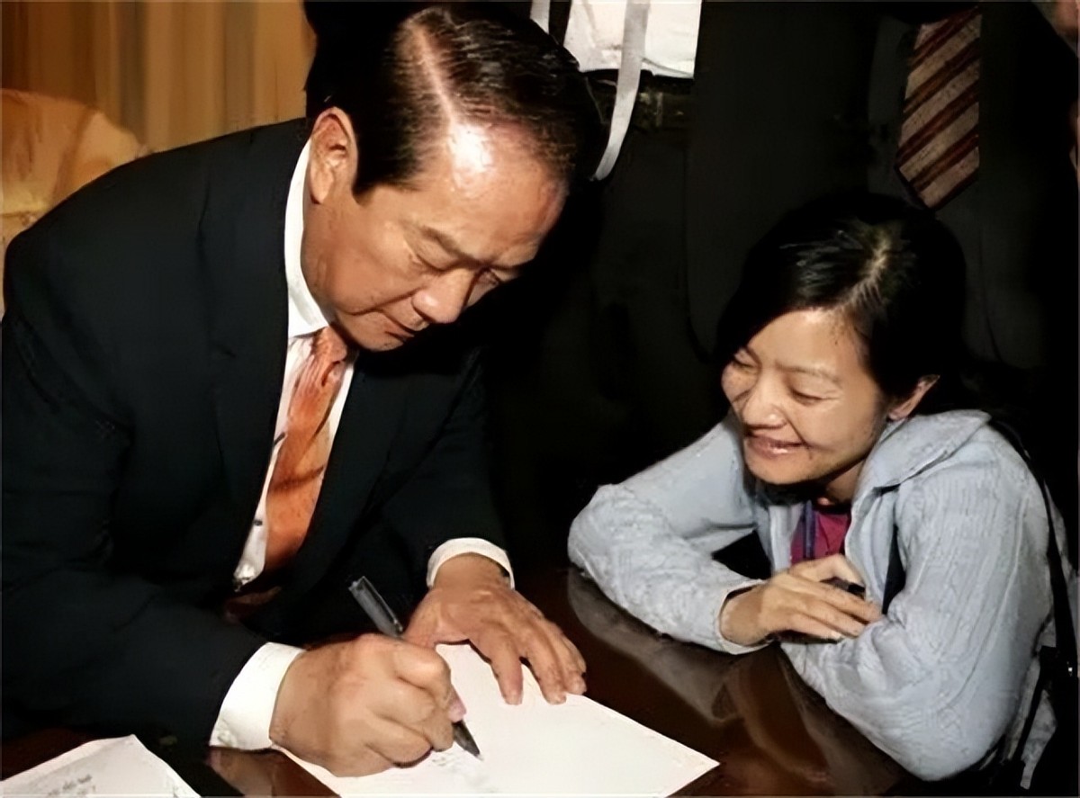 宋楚瑜：跟蒋经国14年，如今“两边不得罪”，统一后会被清算吗？