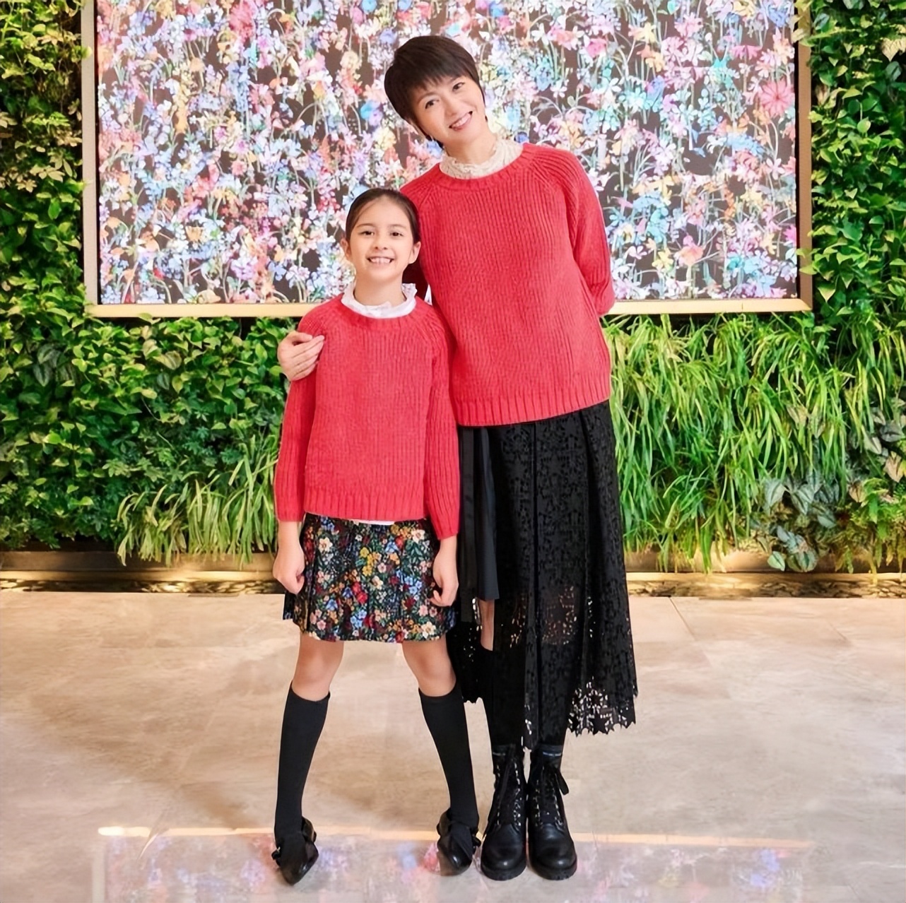 23年前背负“小三”骂名落入低谷，如今又成“赢家”？