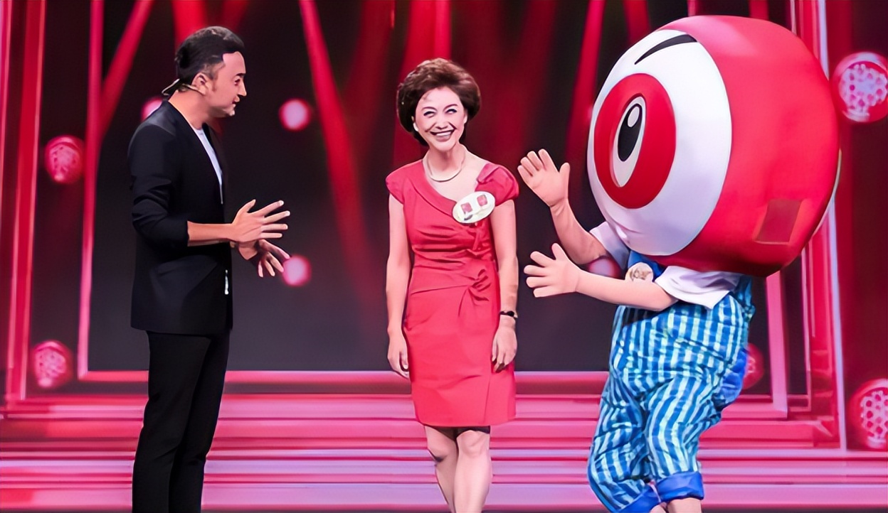 海霞为什么嫁给清华教授,清华北大48岁海霞全家照片