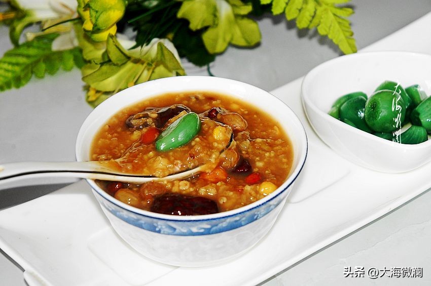 明日腊八提前祝腊八节快乐,明日腊八宜归家的意思