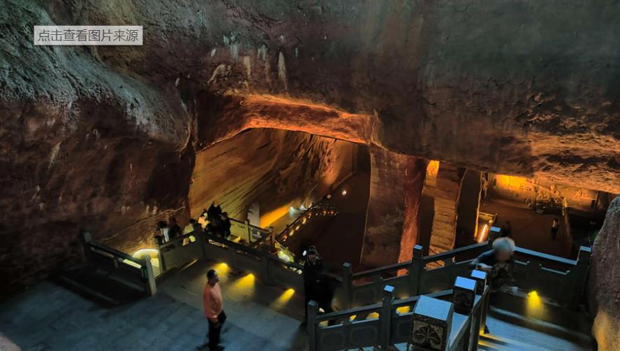 浙江水塘抽干发现宫殿,水潭被村民抽干后惊现千年宫殿