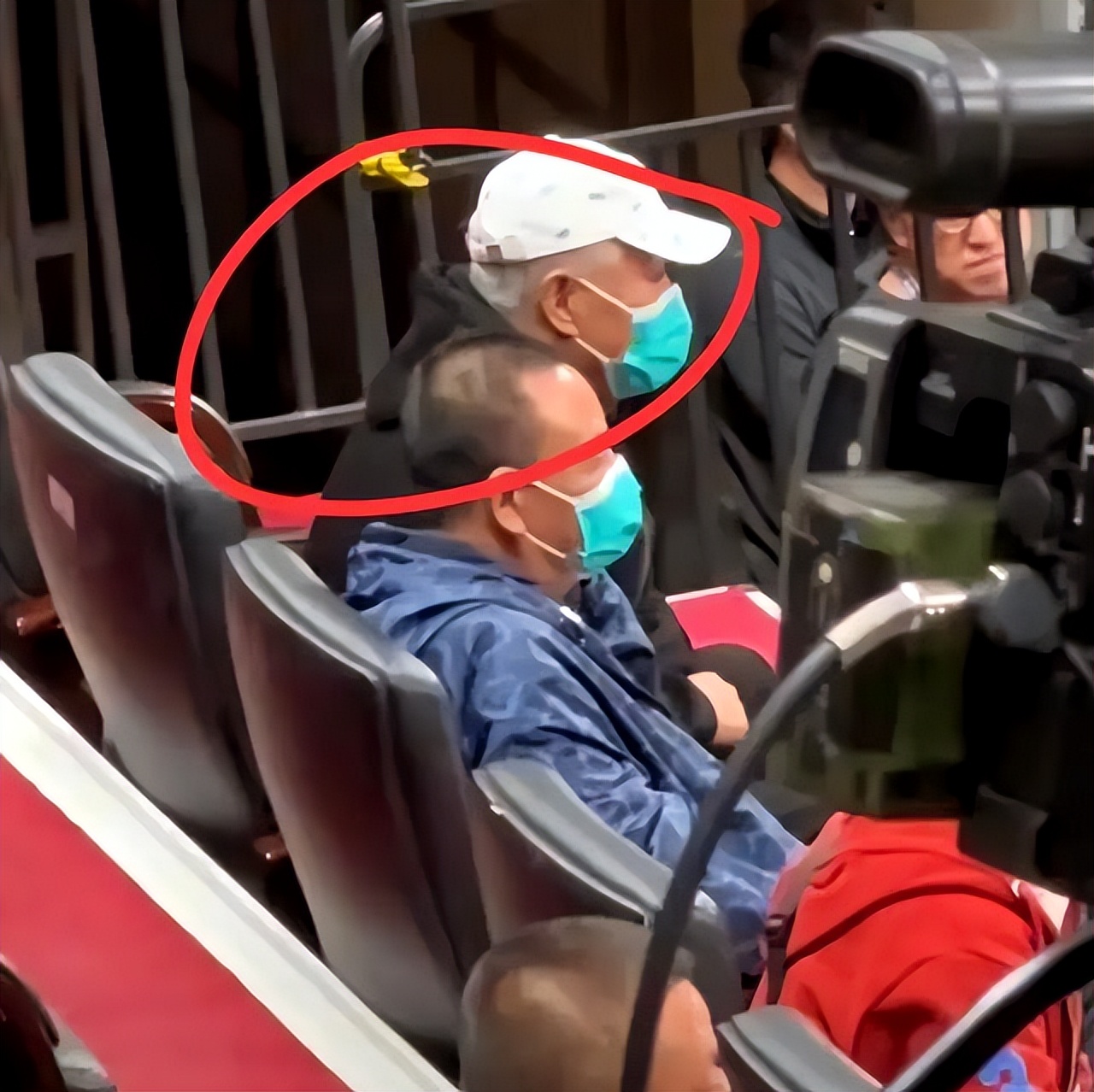 赵本山脑溢血最新,赵本山如今身体健康如何