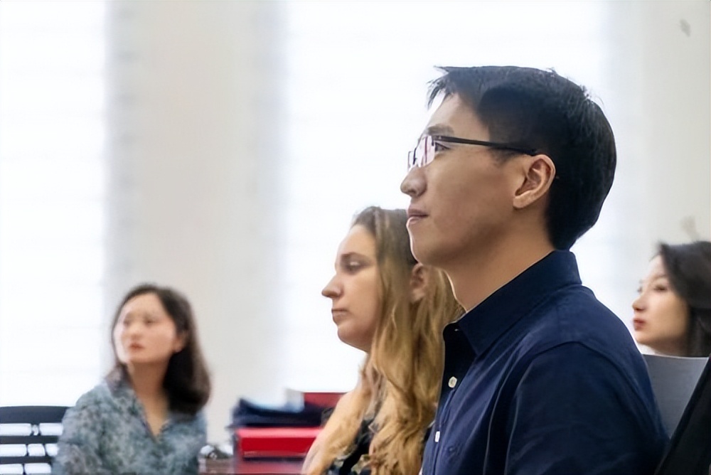 汶川地震中国男孩救以色列女孩,汶川地震以色列姑娘如今见到恩人