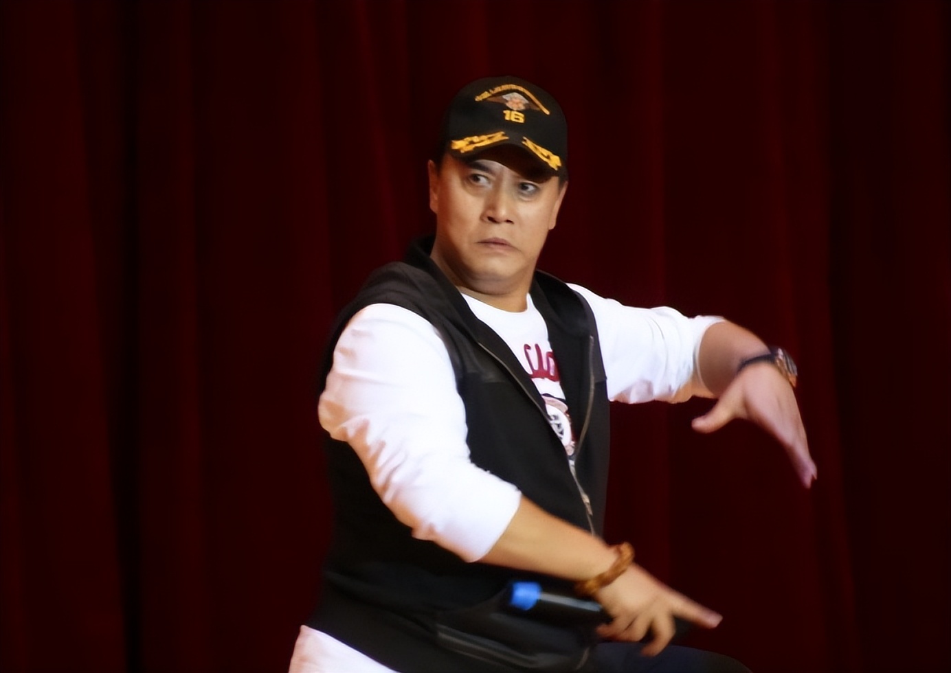 张山女儿张嘉芸和陈佩斯一家关系,张山女儿与陈佩斯