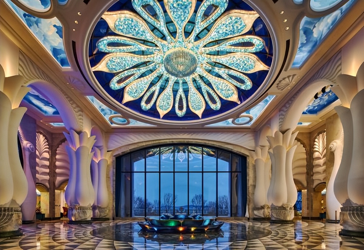 青岛东方影都融创酒店,青岛东方影都皇冠假日酒店