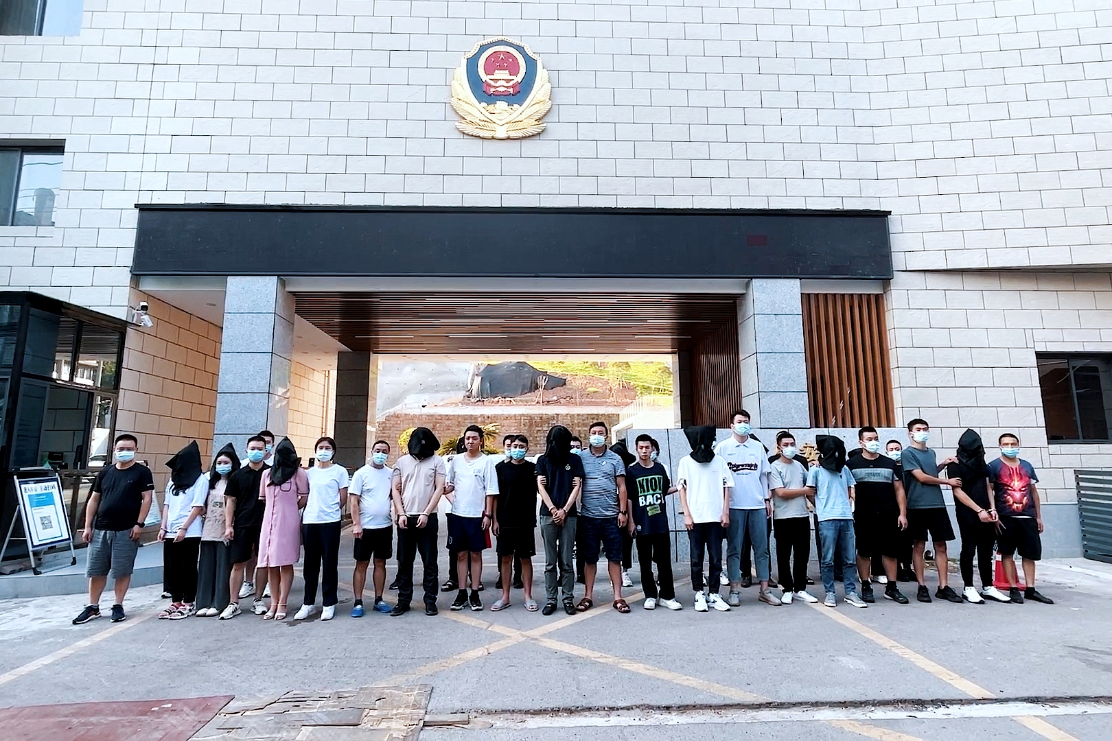 涉案金额2亿元35人落网,案被警方侦破涉案金额高达6亿元