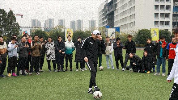 中国太阳孙继海经典片段,中国太阳孙继海回曼城