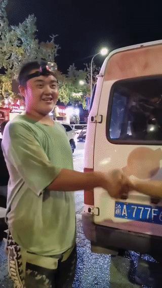 重庆龙麻子的父母去哪了,龙麻子家里人去世