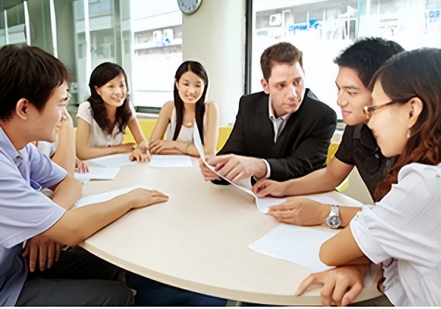 商务英语写作能力培养与思考,商务英语专业简介及培养目标