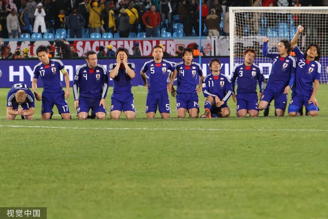 日本2:1获胜亚洲队连续爆冷,0:4落后翻盘日本