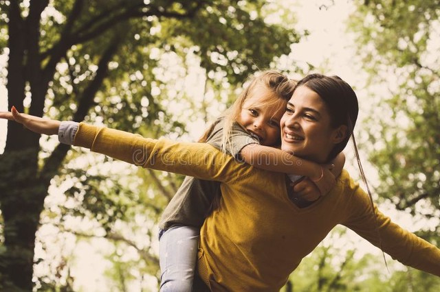 上学路上的一个疏忽，损失1500块，提醒大家都要注意！