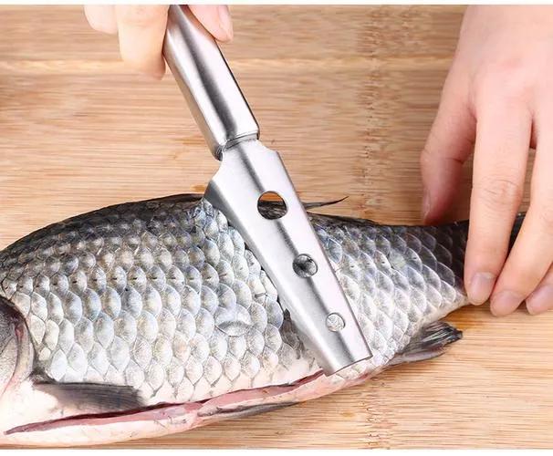 怎样清除剑鱼的鱼鳞,手上的鱼鳞怎么清除