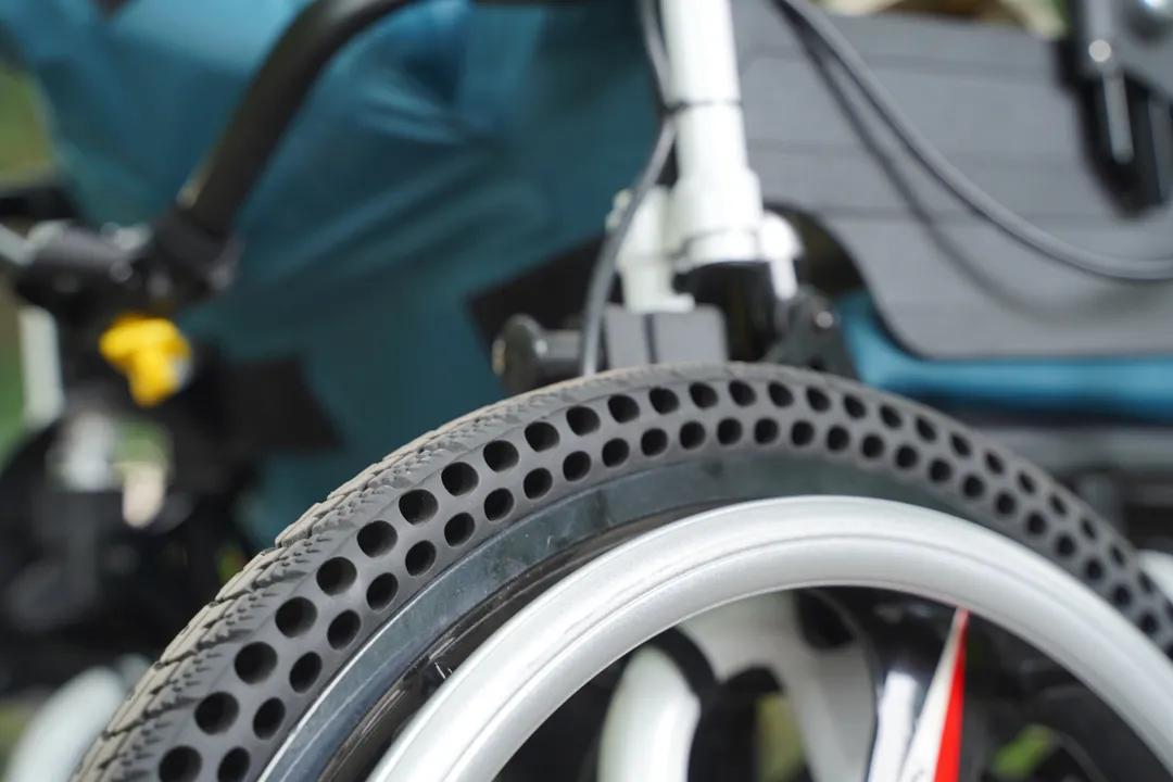 免充气轮胎有哪些功能,轮椅蜂窝轮胎