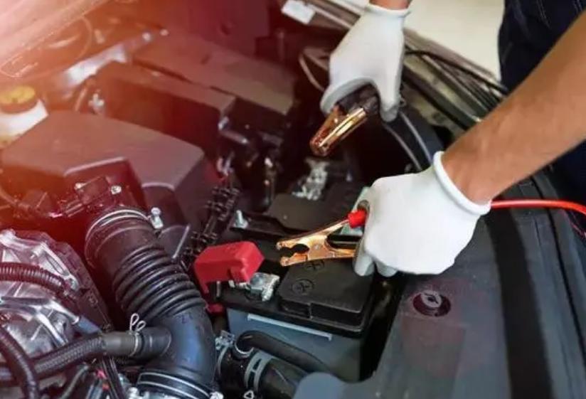 新车半年打不着火怎么维权,刚买的新车打不着火能退吗