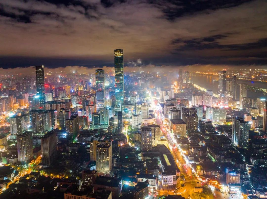 澶滆瘽浣滄枃,澶滆瘽婀樻睙