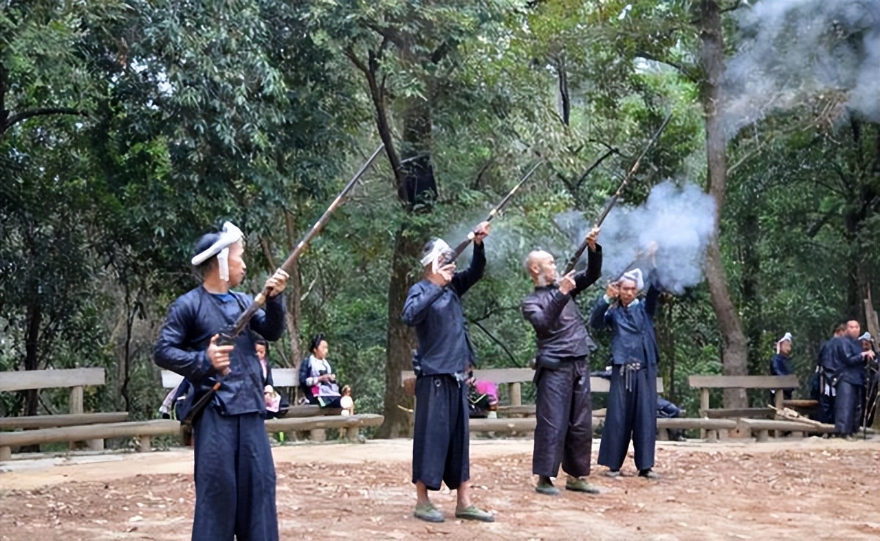 中国唯一有枪的村子,中国唯一允许拥有枪的村子