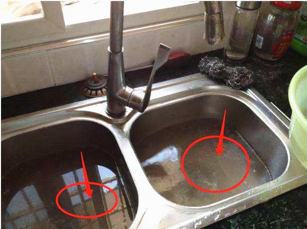 下水道水管堵塞最快的疏通方法,下水道堵塞用水瓶怎么弄