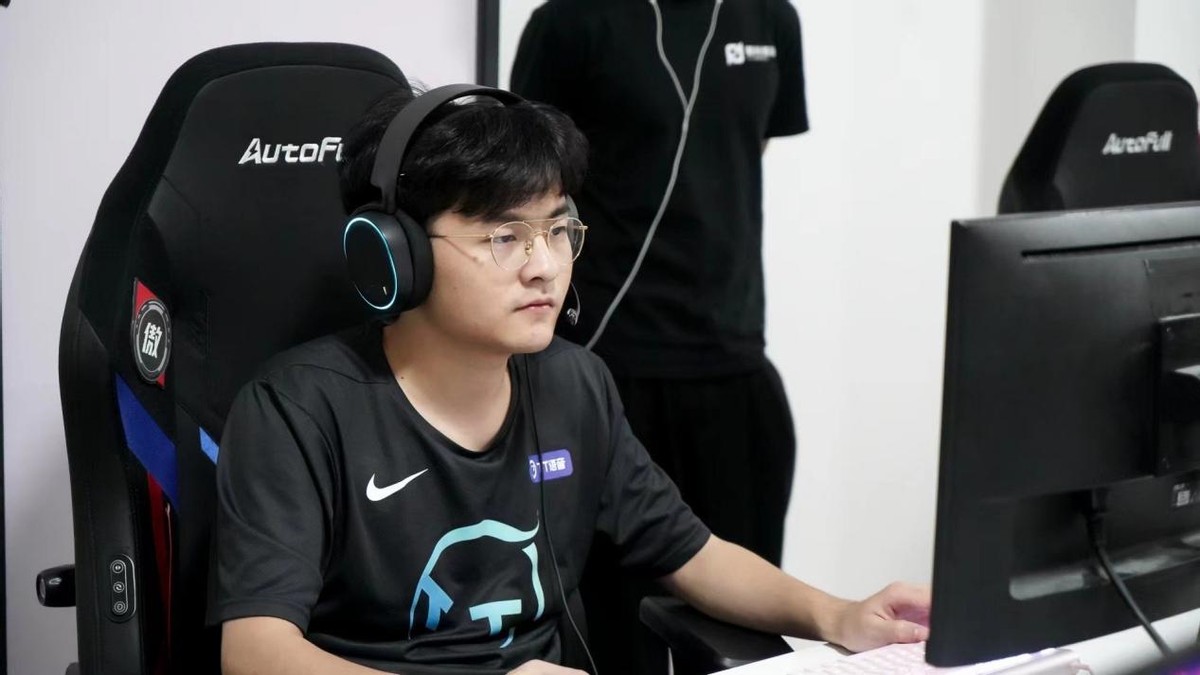 lpl澶忓璧泃t鍑昏触omg,闊╃綉鐑lpl鍏ㄩ儴娣樻卑