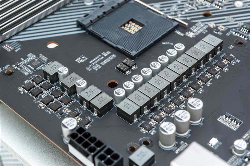 主板上的cpu供电接口必须要插吗,tufz690主板供电接口