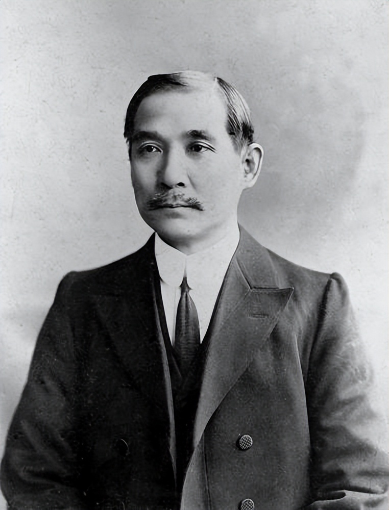 自强不息的名人故事梁启超,梁启超名人故事手抄报