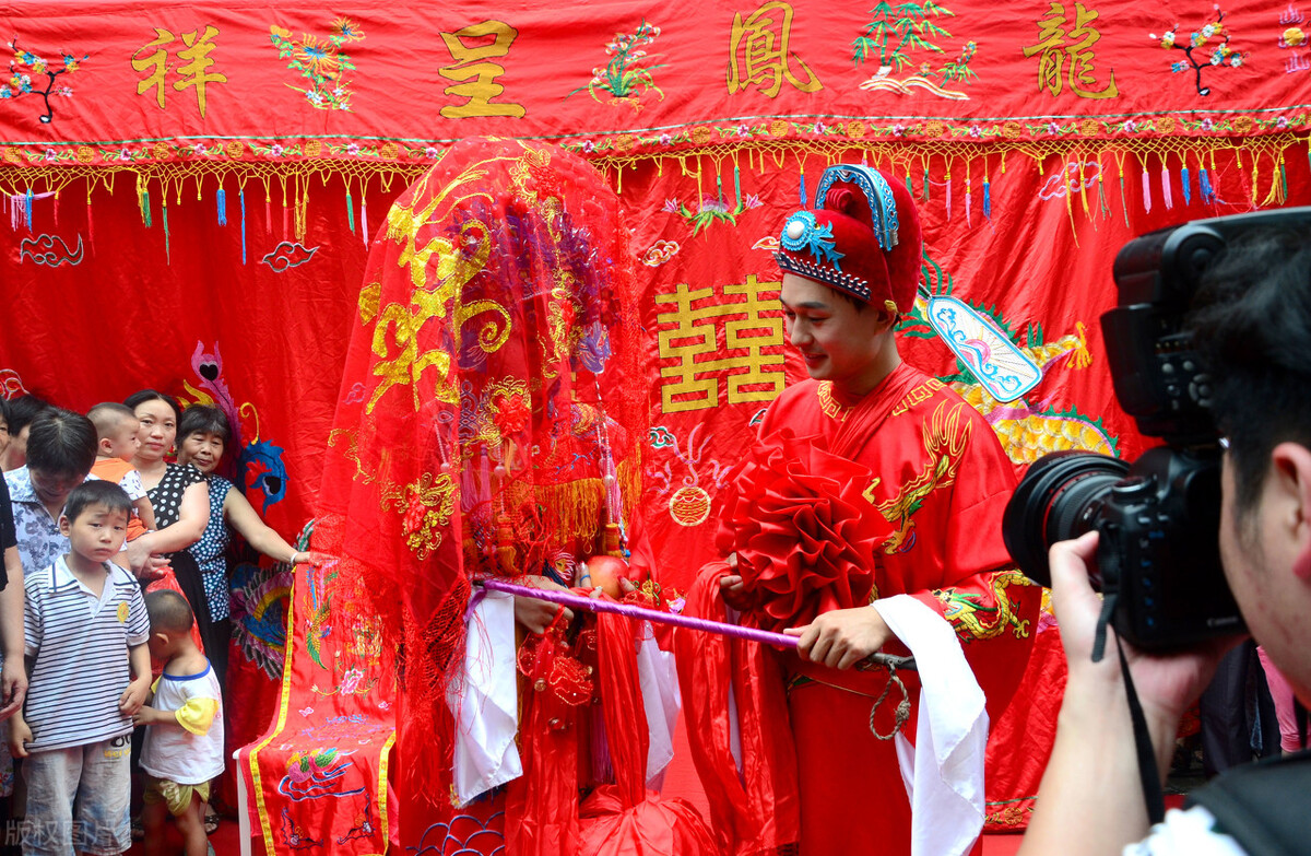 屯卦六爻各代表什么,屯卦六三爻的爻辞