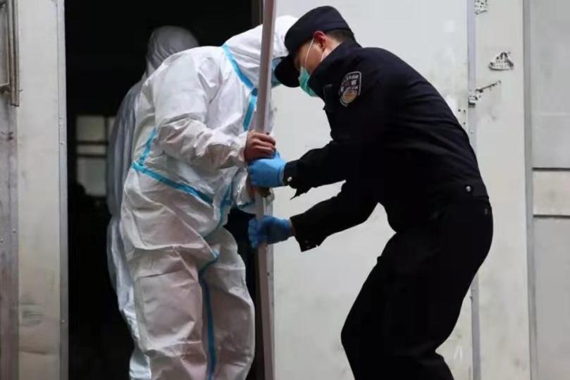 【抗疫一线】江苏公安:同心抗疫待春回镜头定格“疫”瞬间