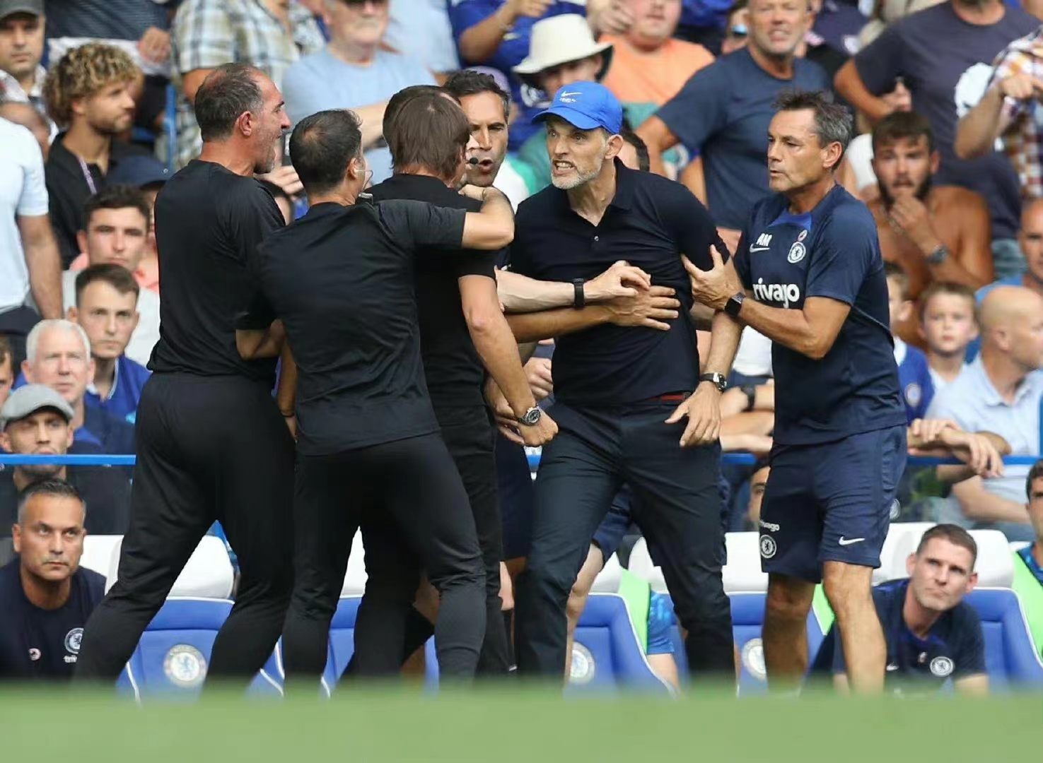 五大联赛全赛季不败,曼联3大纪录傲视欧洲五大联赛