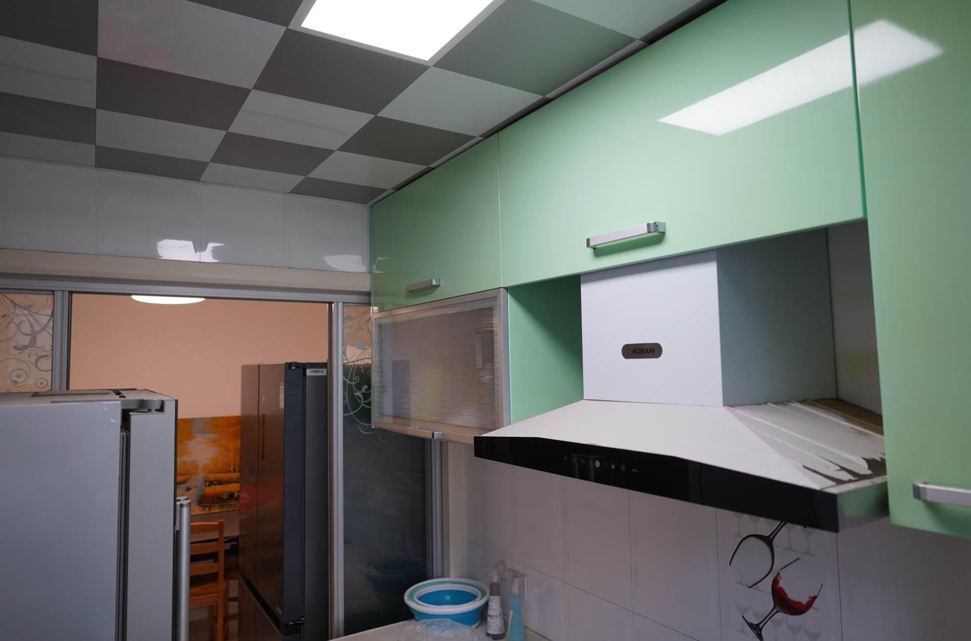 小户型也没有必要做全屋智能灯光,二手房客厅灯光改造