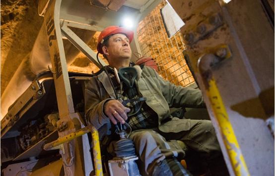 飞越俄罗斯上空,世界目前最大的钻石矿