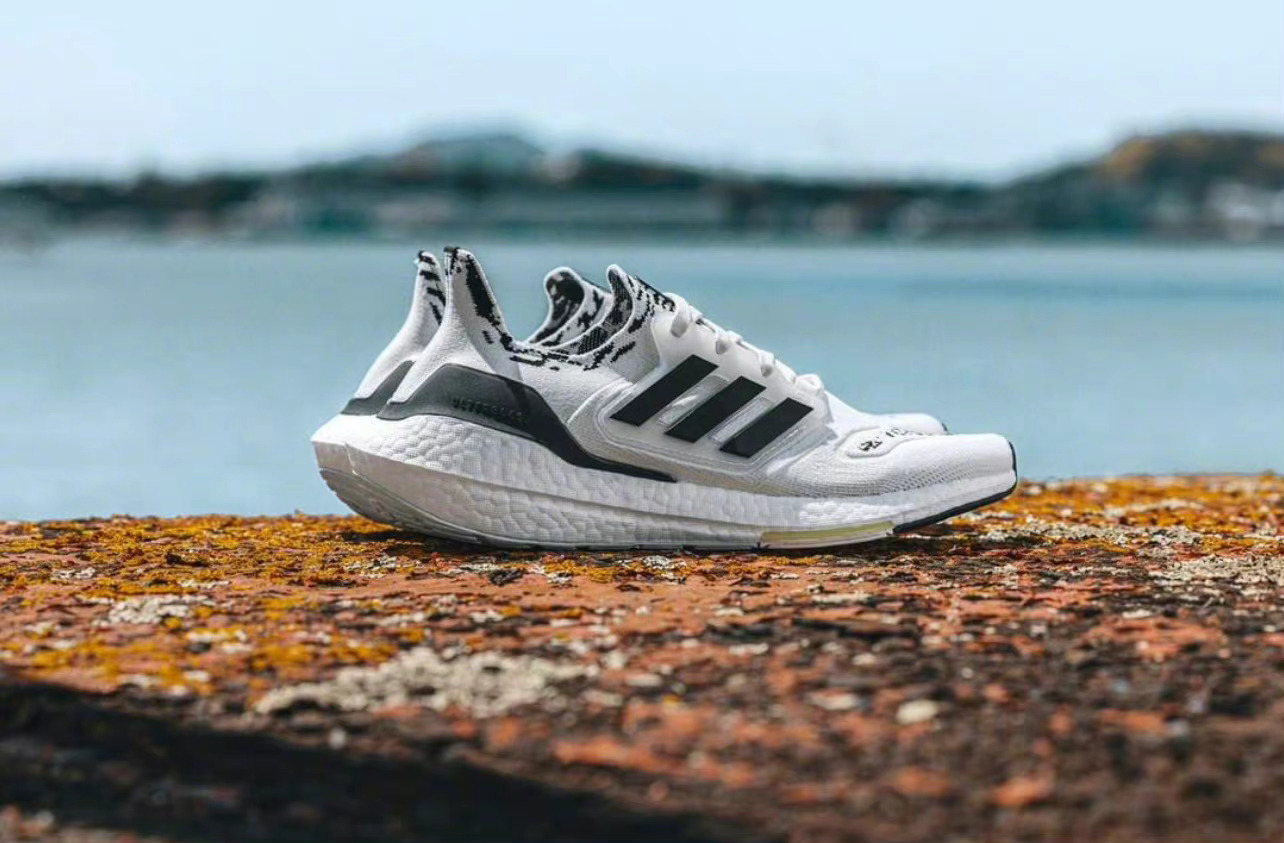 阿迪达斯最舒服值得入手的板鞋,阿迪近期出的最帅的鞋板鞋