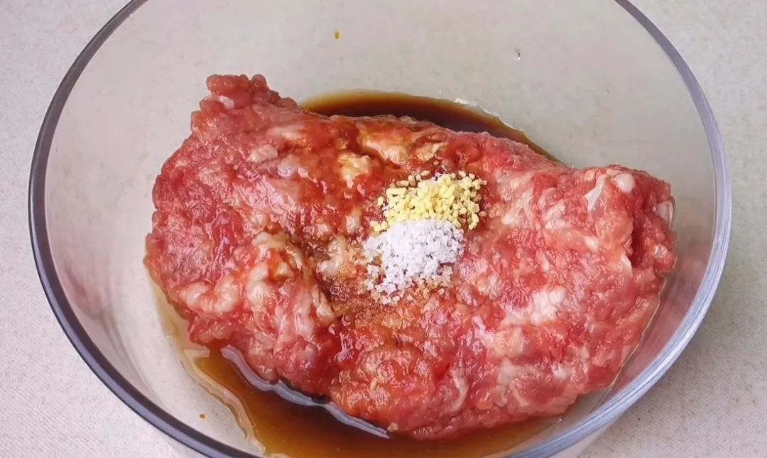 中老年秋季补什么钙最好,老人强健骨骼必须补充的7大营养