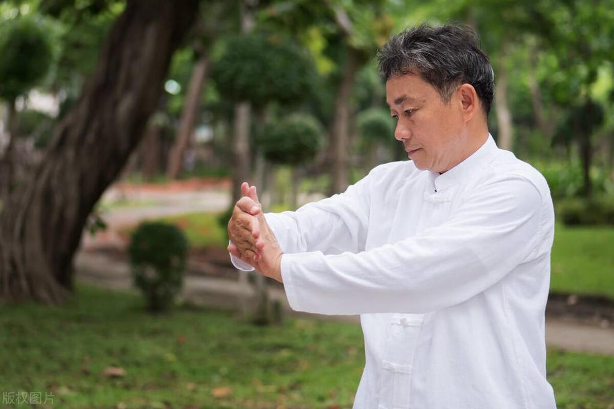 中成药小金丹组方,巧克力囊肿用小金丹管用吗