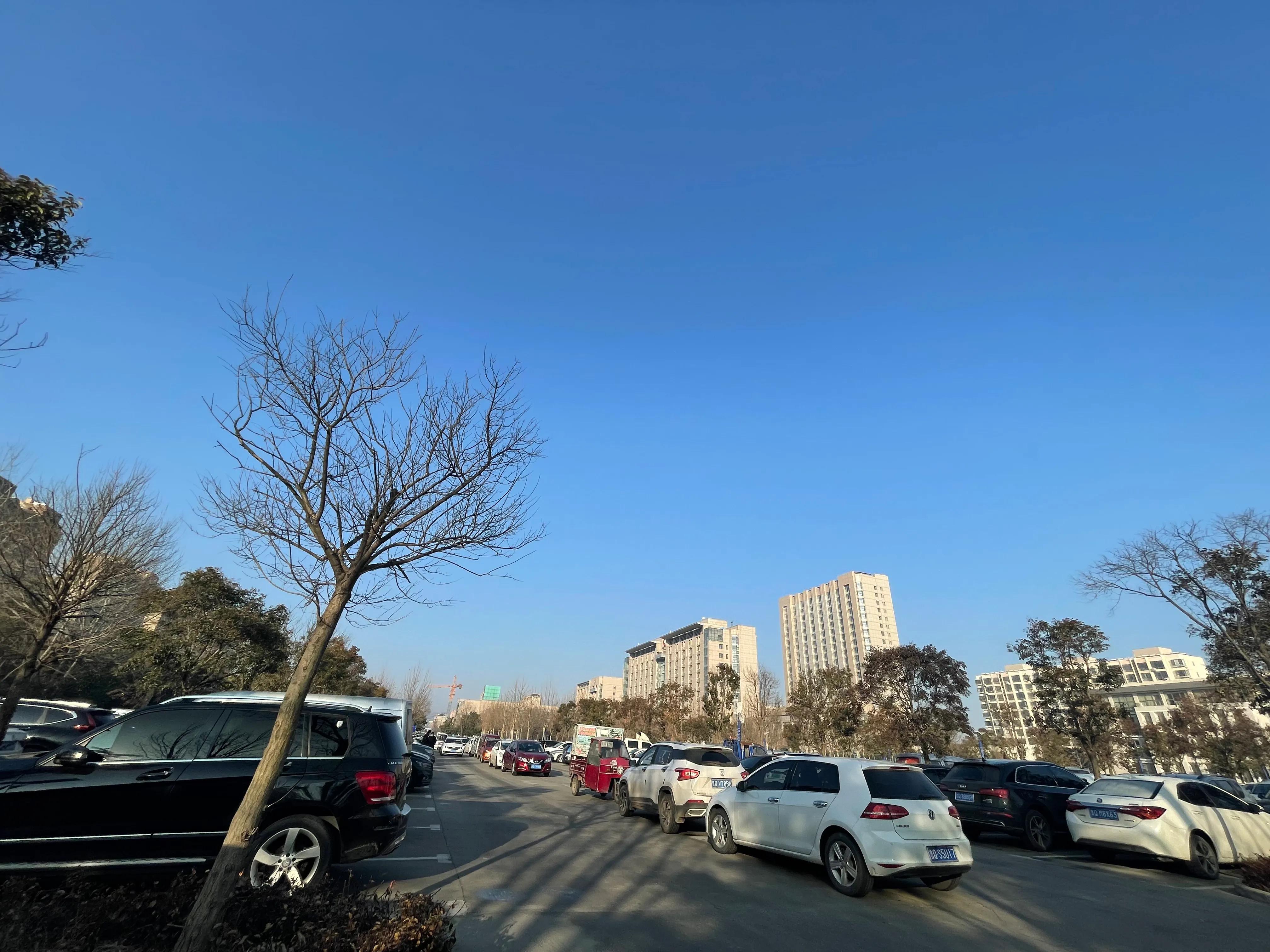 医院里的车怎么画,医院里的车祸伤者