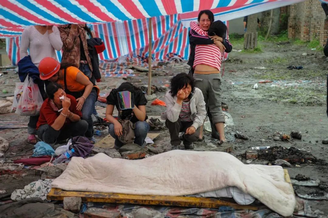汶川地震13周年这些画面让人泪目,汶川地震感人图片含泪整理